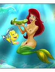 Mermaid fucks with a fish!