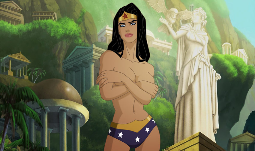 Wonder Woman poses topless